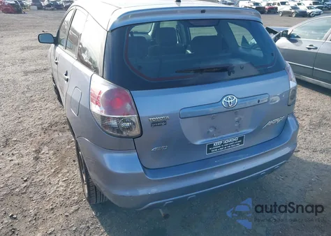 2005 Toyota Matrix z USA, uszkodzony, nr VIN 2T1LR32E85C339440